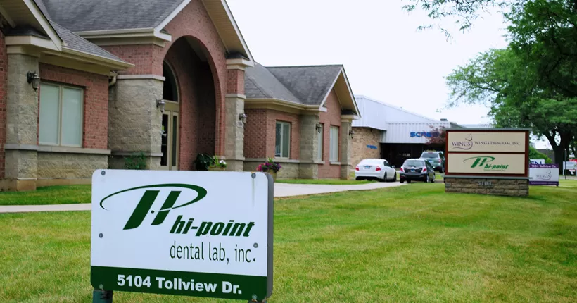 Laboratorio dentale ad alto punto: soluzione di stampa 3D dentale RAYSHAPE ideale per il nostro aggiornamento digitale